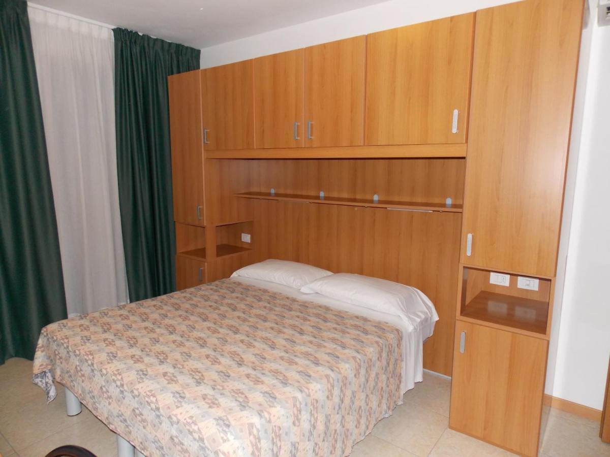 Hotel Colorado Лидо-ди-Езоло Номер фото
